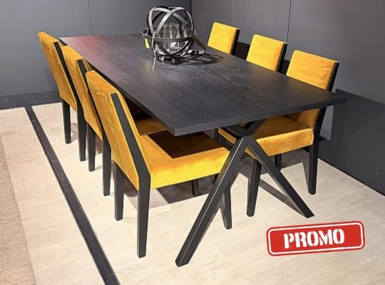 Ensemble table et chaises de salles à manger au prix de 2495 €